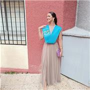 Imparto clases particulares en base a tus necesidades. Estoy en mi último año de carrera para ser profesora. Me encanta ayudar a los demás